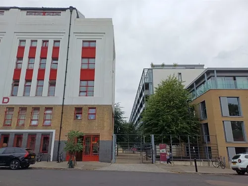 Highbury Stadium Square, LONDONphoto