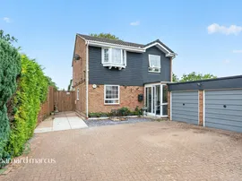Royal Drive, Epsom photo