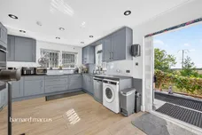 Royal Drive, Epsom