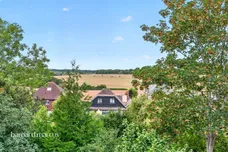 Royal Drive, Epsom