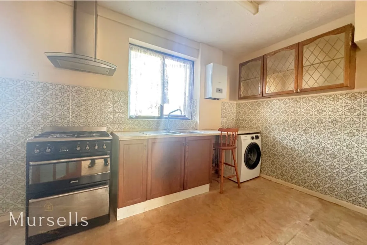 Blandford Road, Poole, BH15