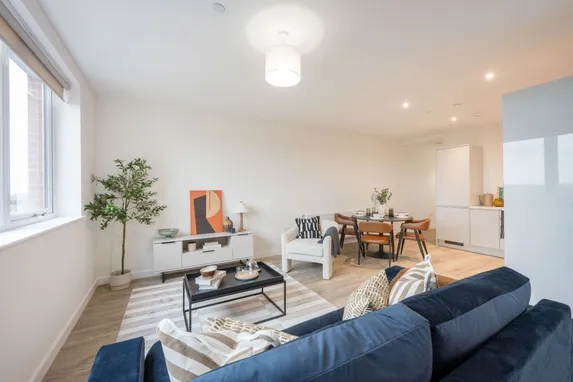 Elmsleigh Road Staines TW18