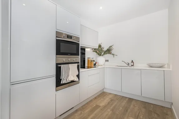 Elmsleigh Road Staines TW18