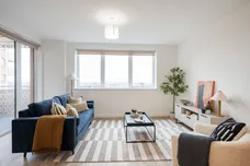 Elmsleigh Road Staines TW18 photo 3