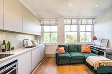 Abbeville Road London SW4 photo 6