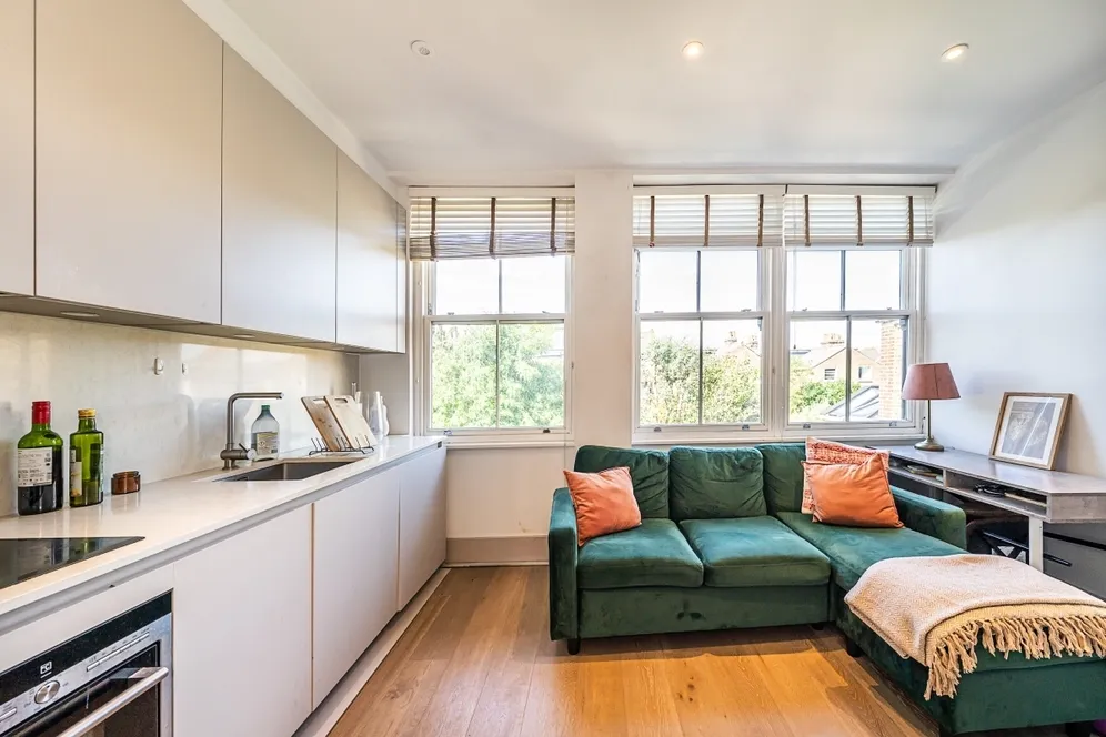 Abbeville Road London SW4 photo 6