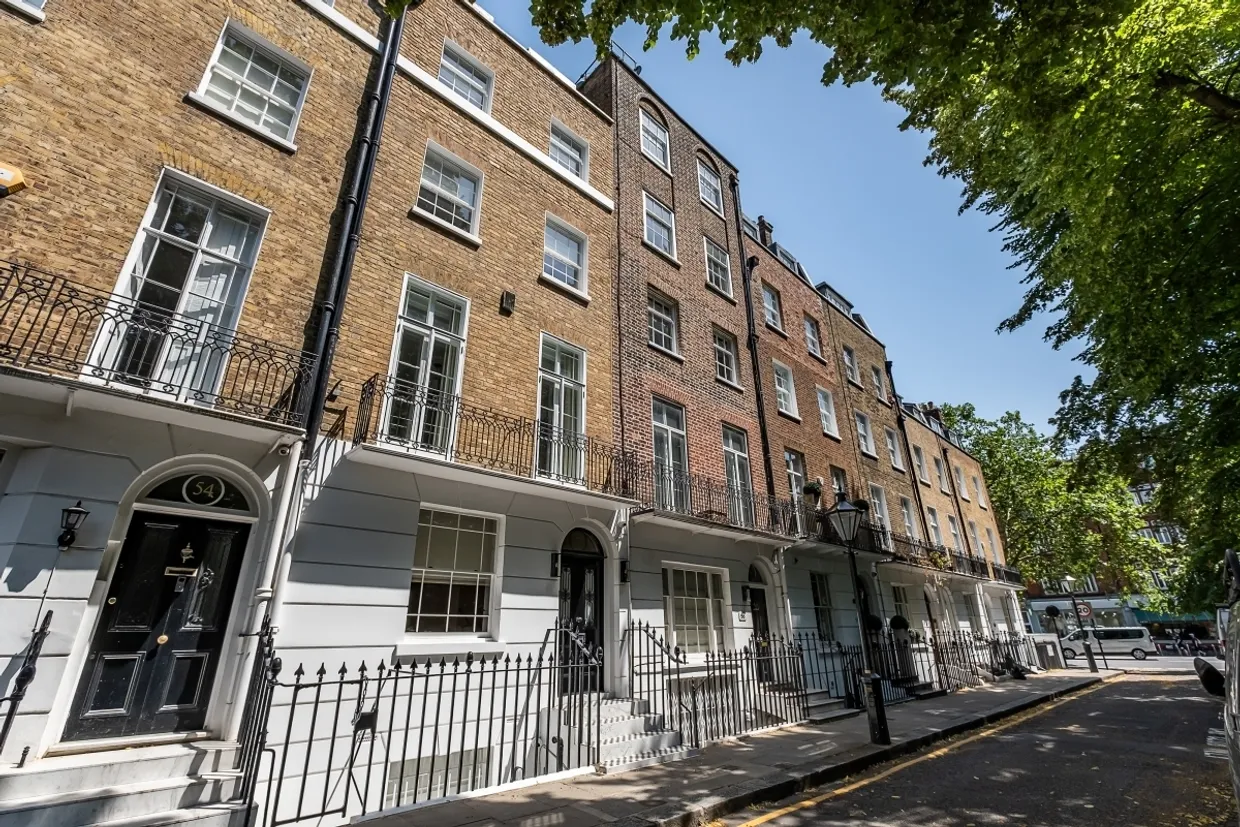 Brompton Square Knightsbridge SW3 photo 15