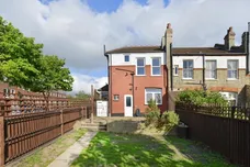 Hermiston Avenue London N8 photo 12