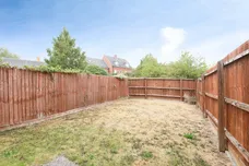 Ross Drive, Stamford