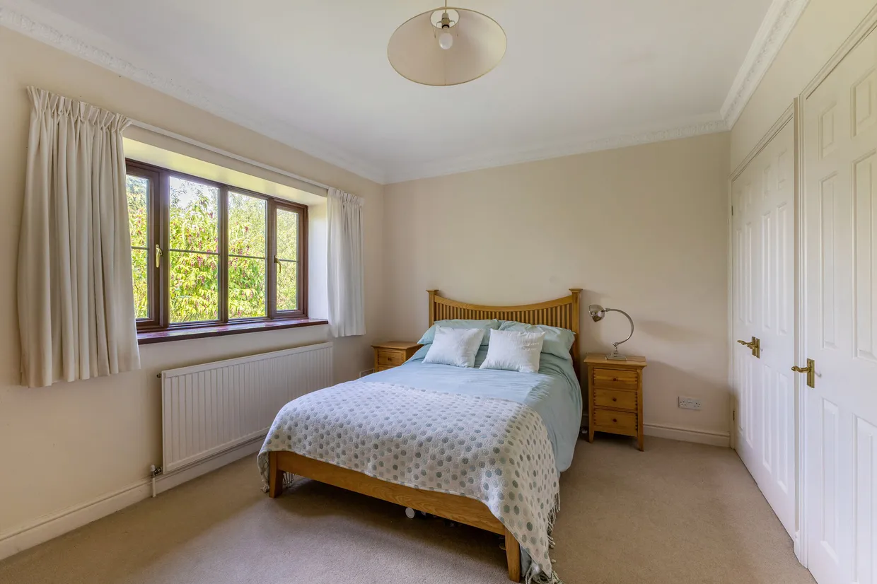 Pucklechurch Road, Hinton, SN14 photo 7