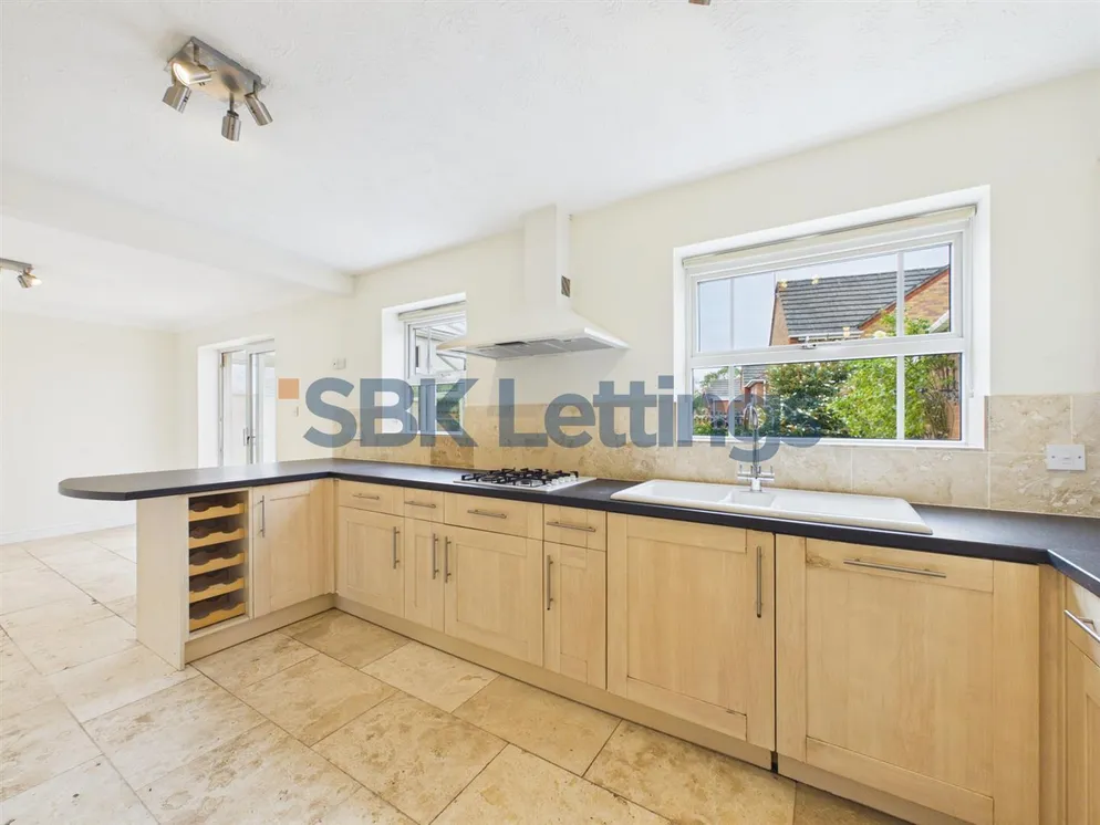 Property carousel item 10