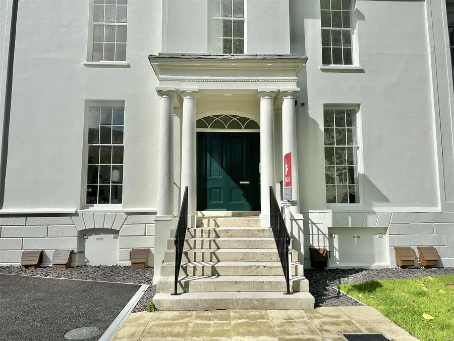 Property Image 10