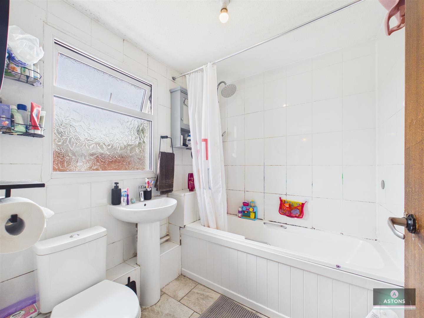 Flamstead Heights, Broadfield, Crawley Image 6