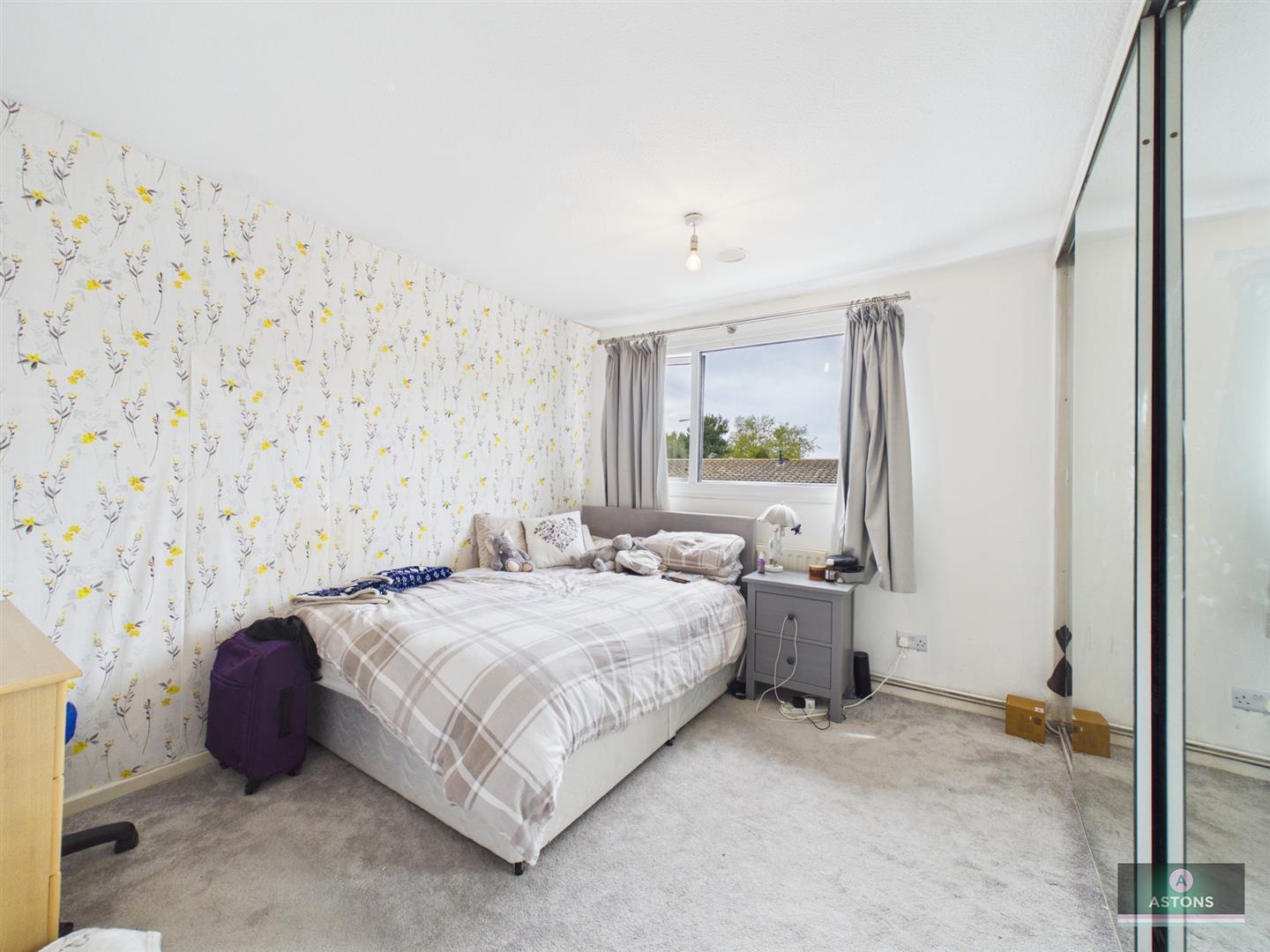 Flamstead Heights, Broadfield, Crawley Image 7