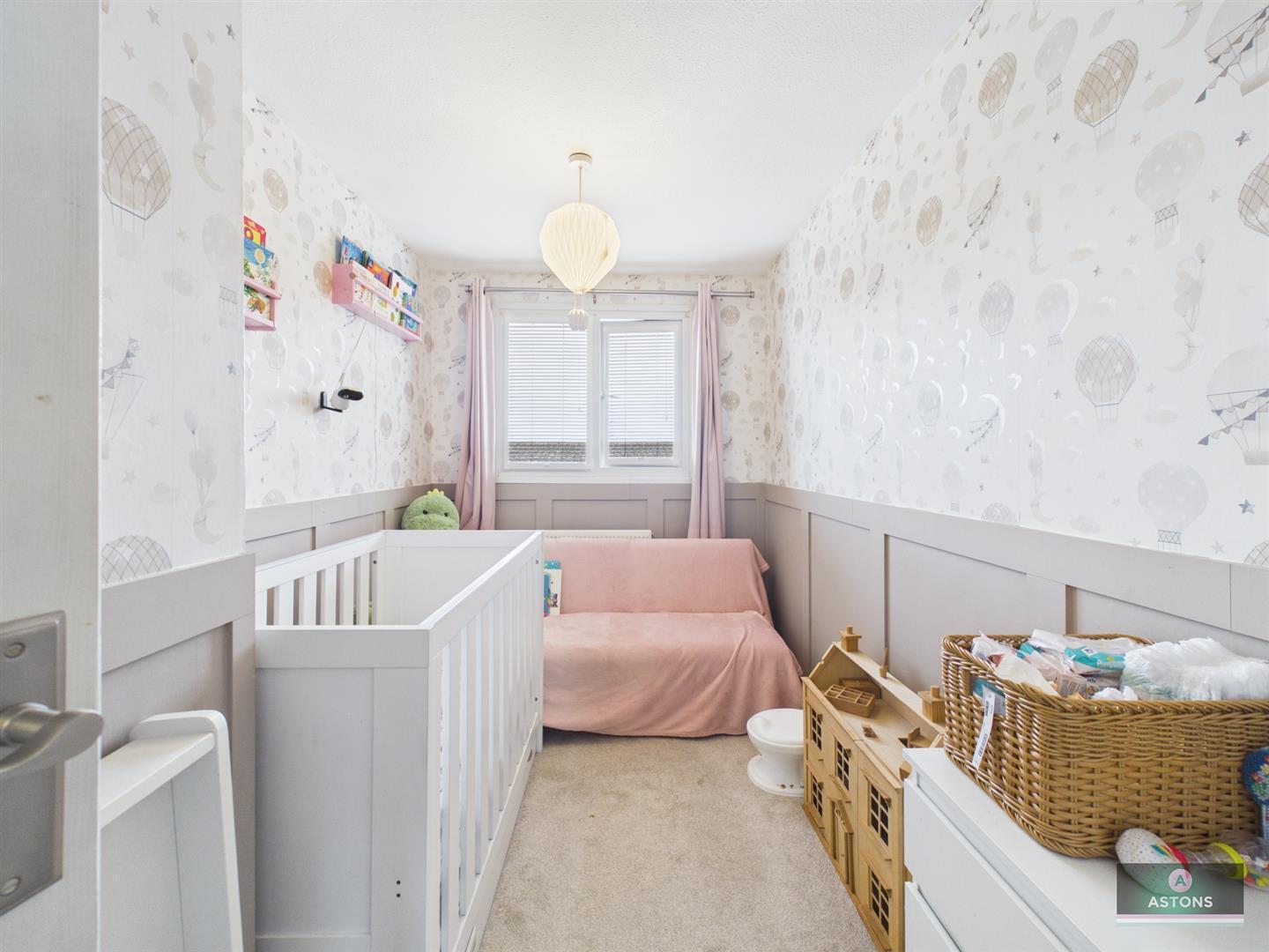 Flamstead Heights, Broadfield, Crawley Image 8