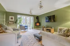 Croft Road Woldingham CR3 photo 2