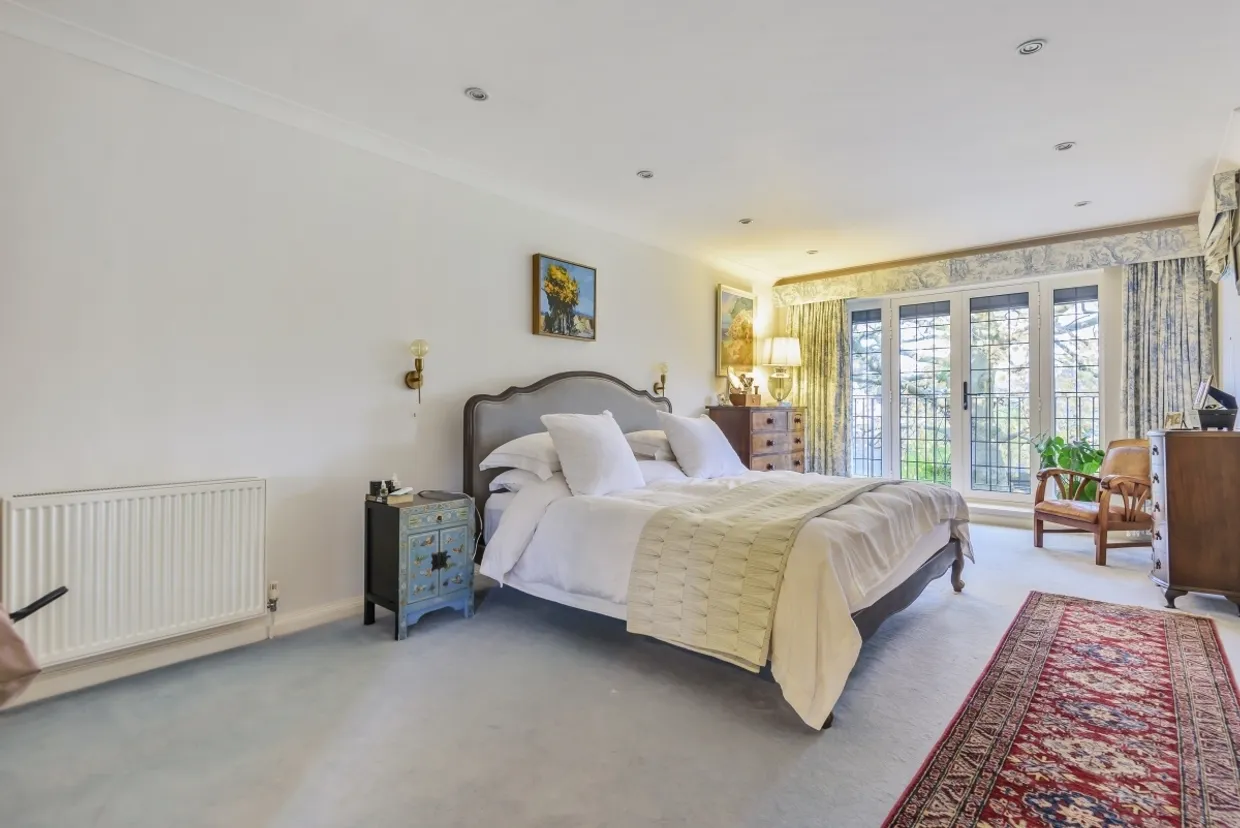 Croft Road Woldingham CR3 photo 5