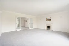 Horsham Road Guildford GU5 photo 9