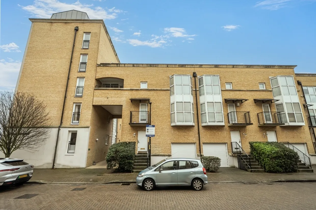 Queen of Denmark Court, Rotherhithe, SE16 photo 10