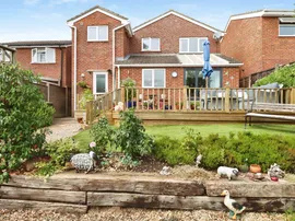 Playford Close, Rothwell, Kettering thumb 2