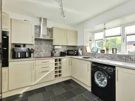 Thorpe Drive, Waterthorpe, Sheffield thumb 3