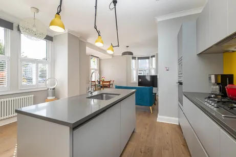Brookwood Road, London, SW18