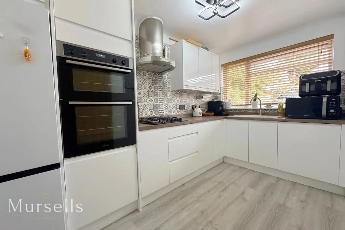 Hilltop Road, Corfe Mullen, Wimborne, BH21