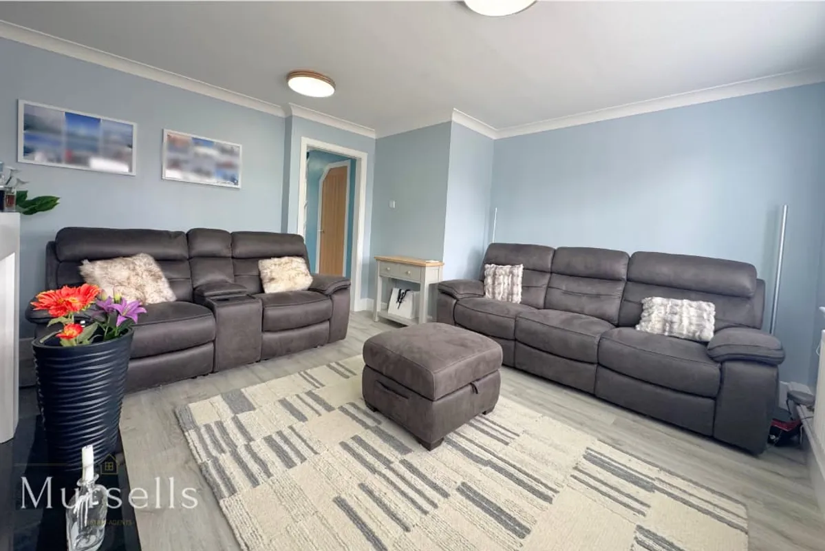 Hilltop Road, Corfe Mullen, Wimborne, BH21