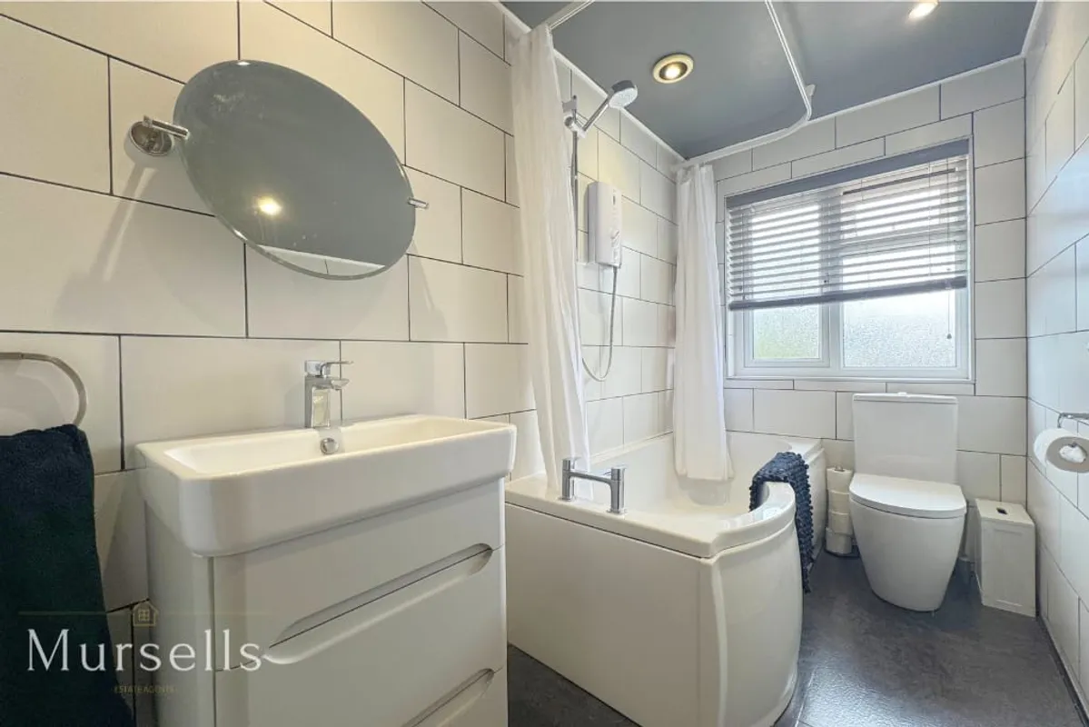 Hilltop Road, Corfe Mullen, Wimborne, BH21