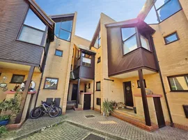 Bath Lane, FAREHAM photo