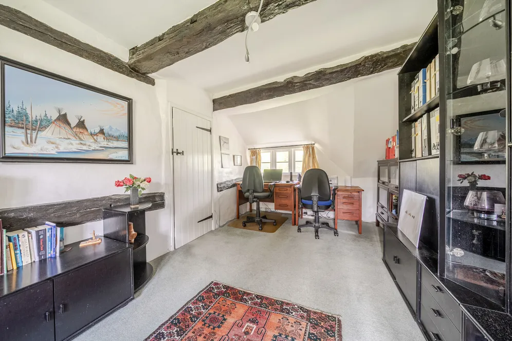 Mildenhall, Marlborough, SN8 photo 15