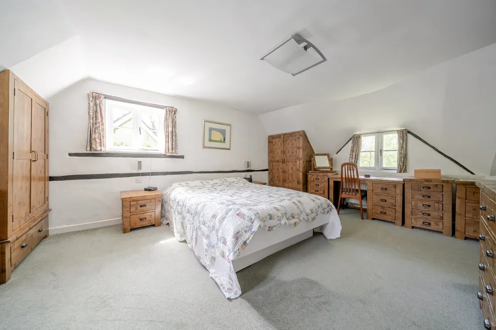 Mildenhall, Marlborough, SN8 photo 17