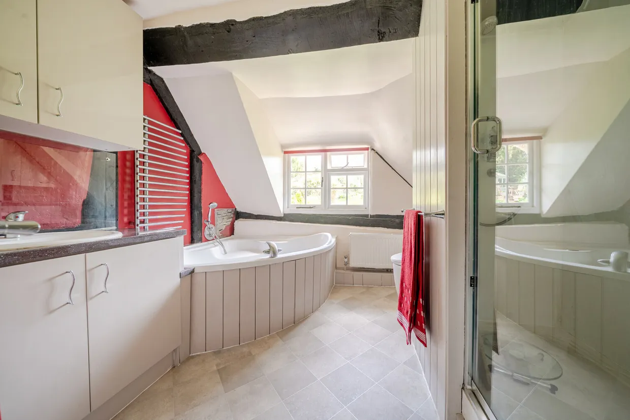 Mildenhall, Marlborough, SN8 photo 18