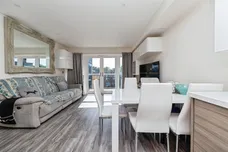 Giles Crescent, STEVENAGE