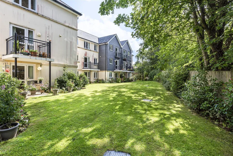 Property Image 12