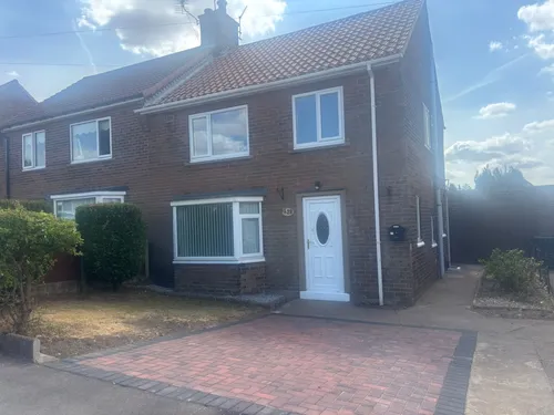 Burns Road, Dinningtonphoto
