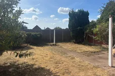 Burns Road, Dinnington