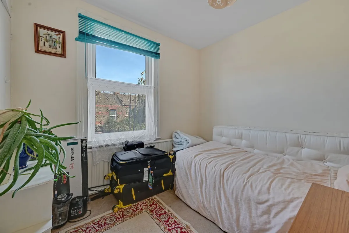 Yewfield Road, London, NW10