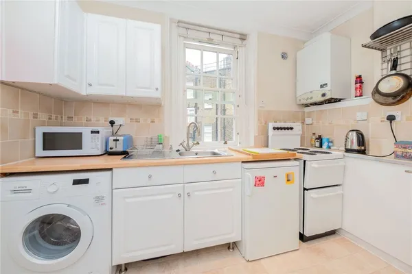 Denbigh Street, London, SW1V photo 2