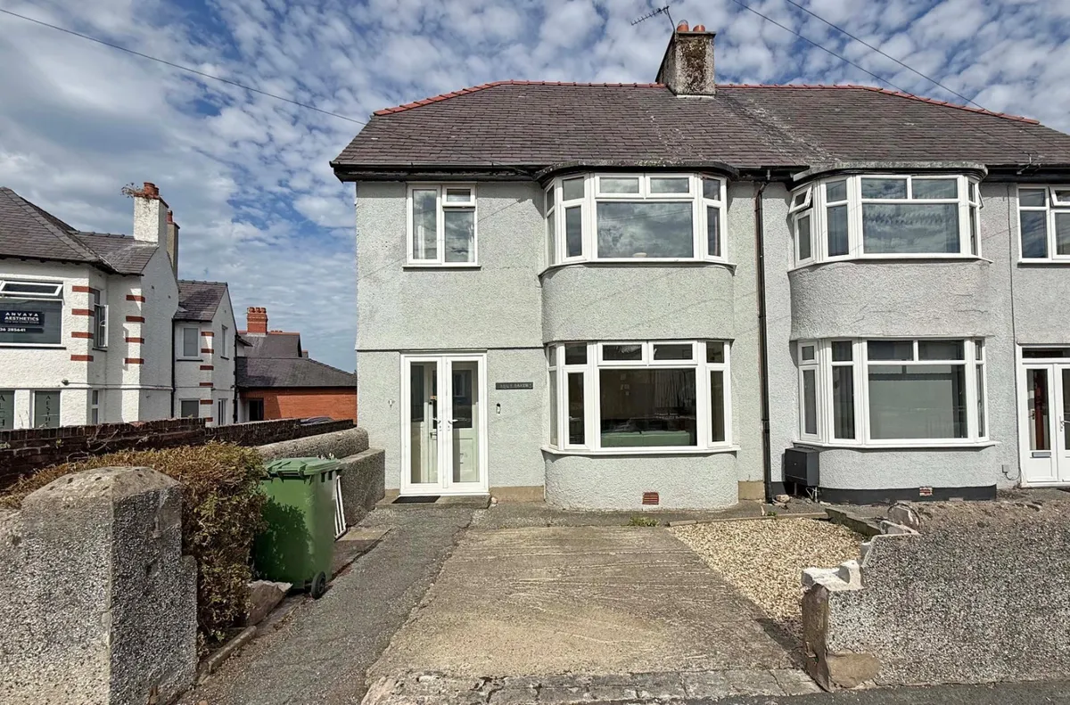 Glynne Road, Bangor, Gwynedd, LL57