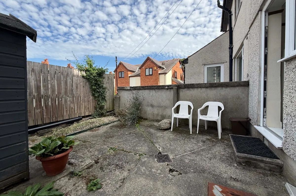 Glynne Road, Bangor, Gwynedd, LL57