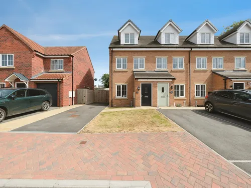 Almond Avenue, Barlborough, Chesterfieldphoto