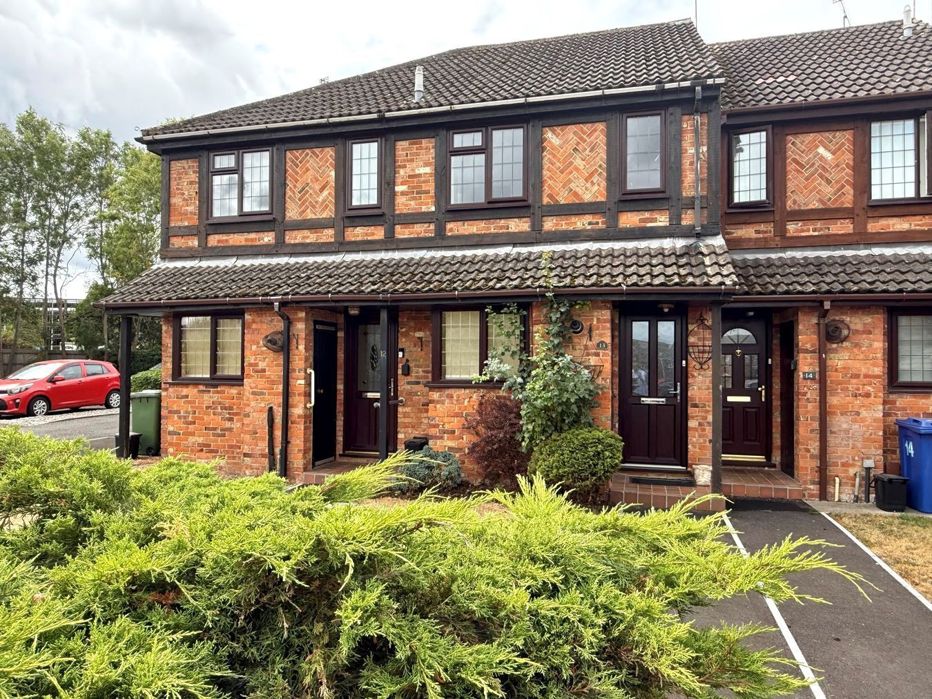 Daventry Court, Bracknell, RG42 Image 1