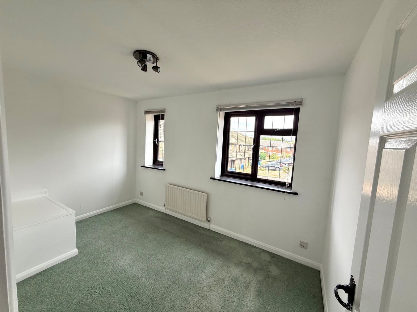 Daventry Court, Bracknell, RG42 Image 5