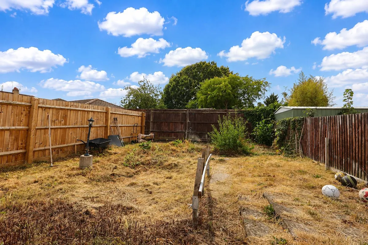 Springfield Road, Hemel Hempstead, Hertfordshire, HP2 5EE