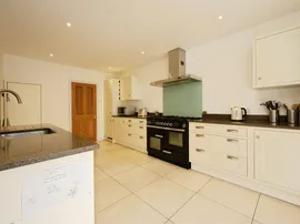 Marroway, Weston Turville, Aylesbury thumb 3