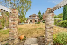 Marroway, Weston Turville, Aylesbury