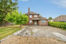 Marroway, Weston Turville, Aylesbury