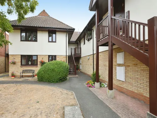 Star Holme Court, Warephoto