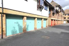 Star Holme Court, Ware